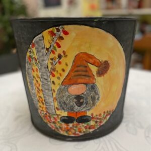 Gnome sap bucket