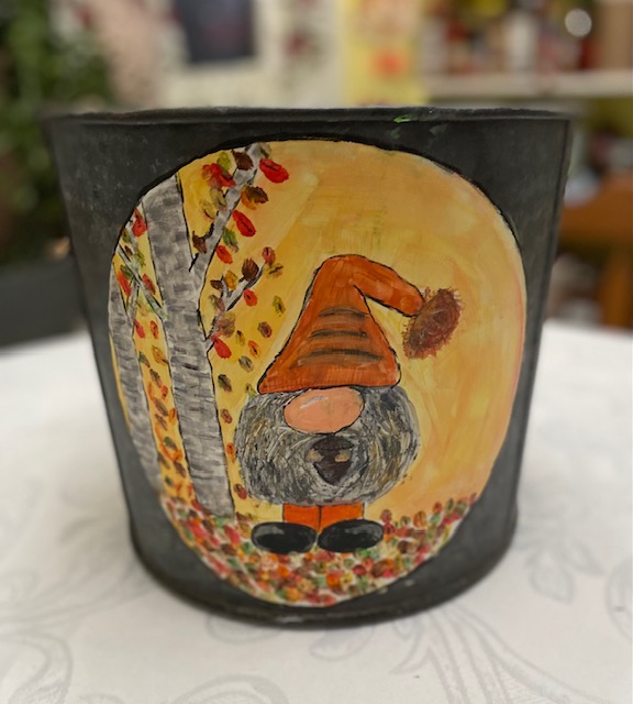 Gnome sap bucket